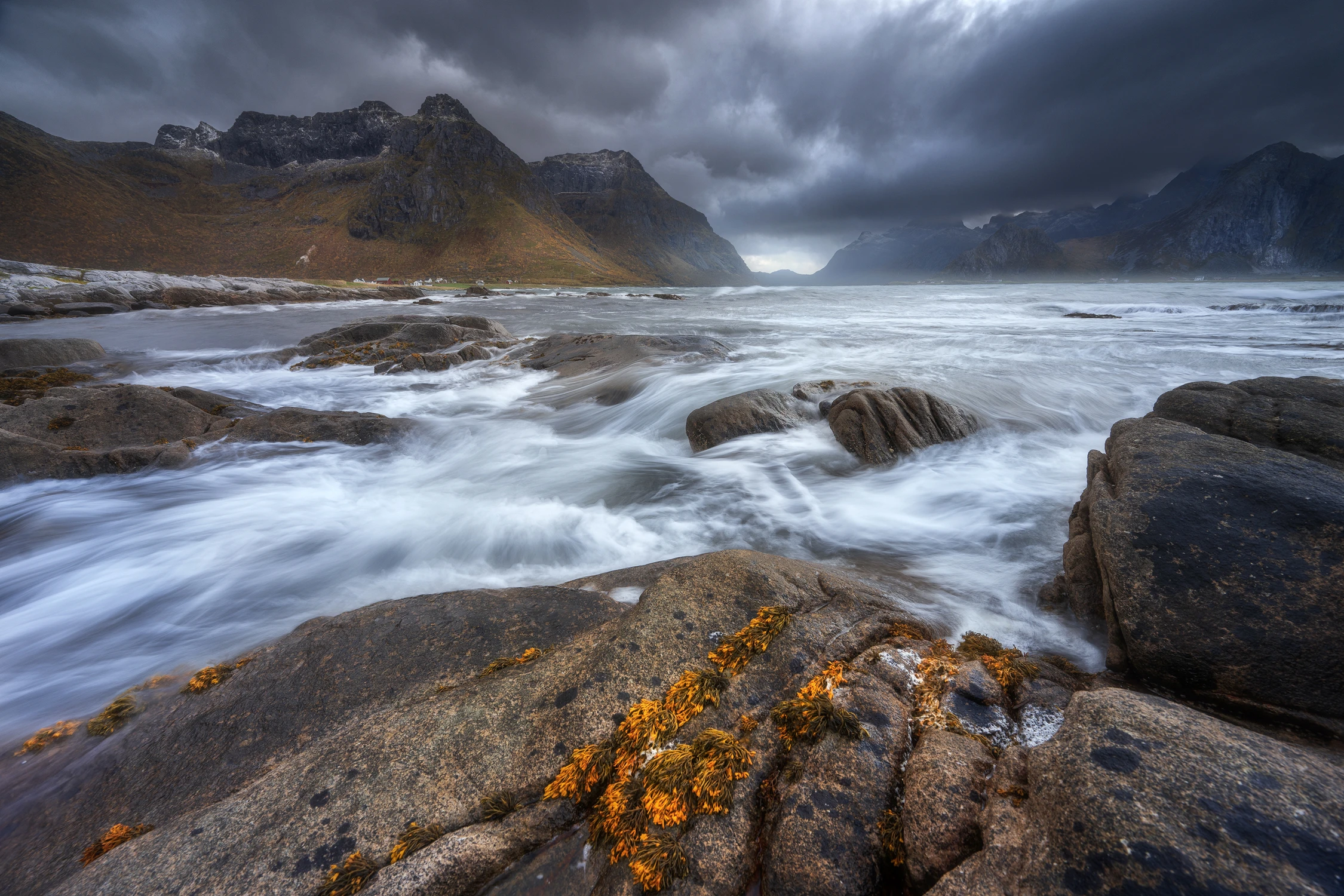 „ZIMNY WIECZÓR”