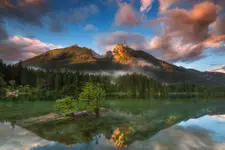 "ŚWIATŁO, KTÓRE MILKNIE"