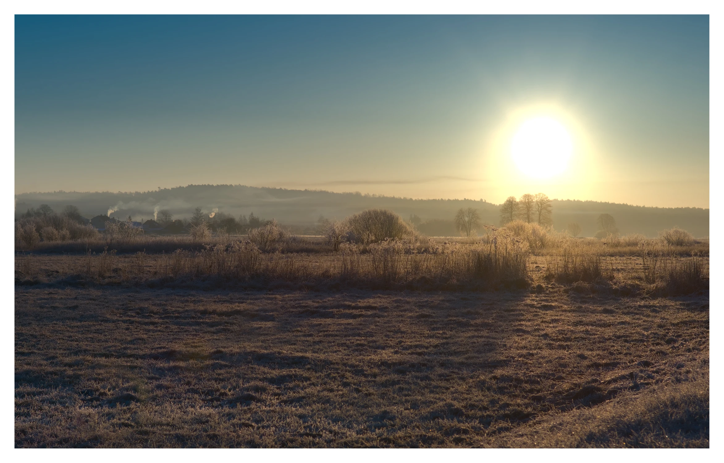 wschód słońca na podlaskiej łące