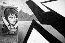 Mural w drodze na Łasztownię