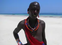 Masai spotkany na plaży