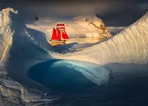 Ostatnie światło podczas rejsu Red Sails