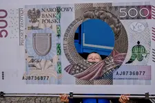 W pogoni za kasą