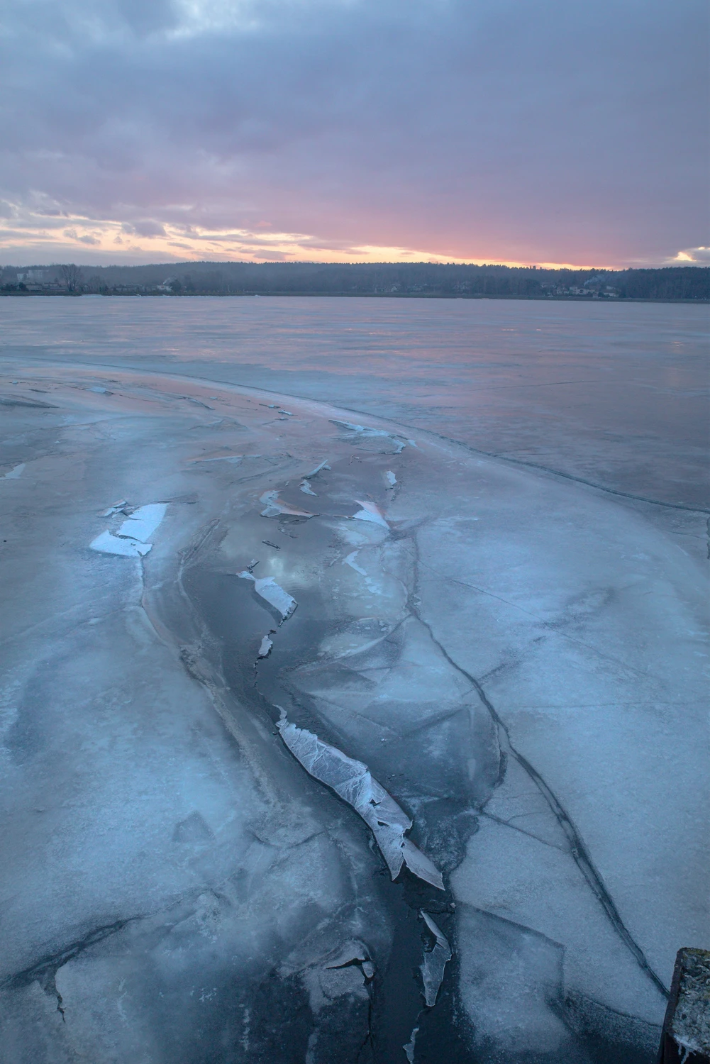 Lód na zalewie Rybnickim 2