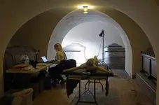 W krypcie