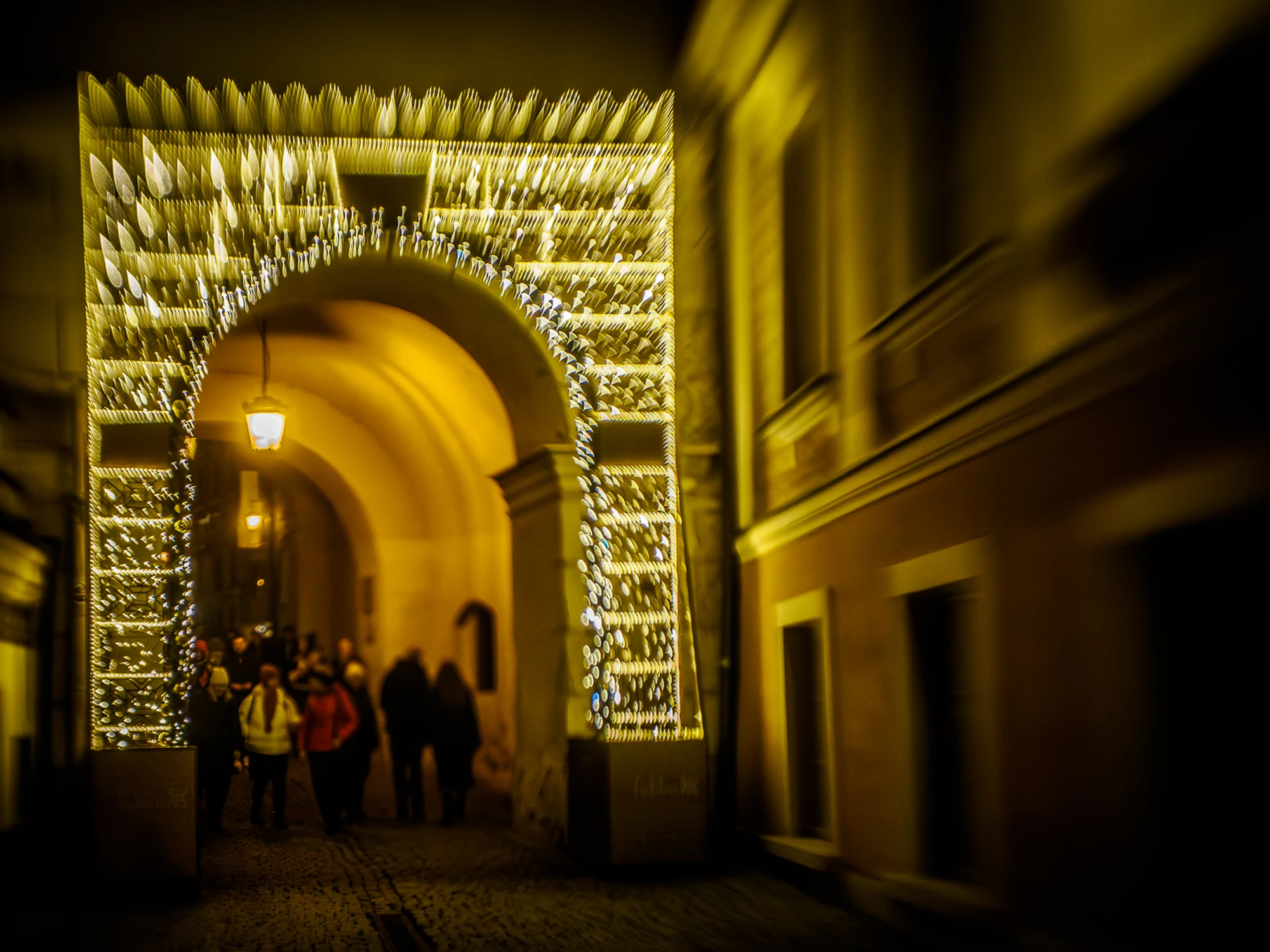 Lublin w świątecznej scenerii - Brama Grodzka